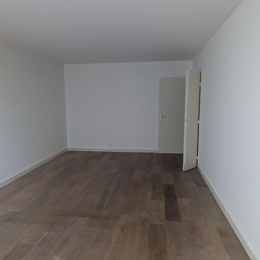 Location Appartement 4 pièces 100m² BORDEAUX 33000 - Photo 1