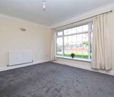 Ivy Lane, Wakefield - Photo 2