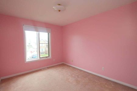 6075 Pineglade Crescent - Photo 5