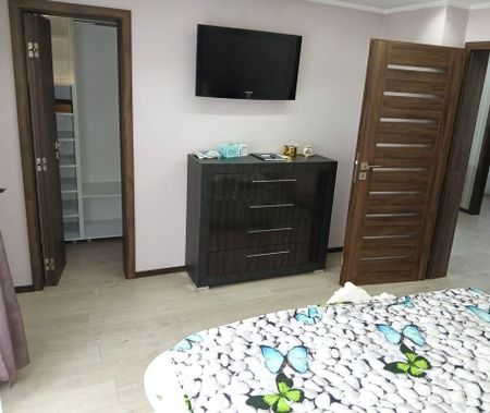 Oferta de inchiriere - Vilă modernă în Galați, str. A... - Fotografie 4