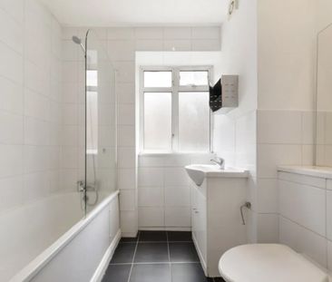 Howards Road, London - Photo 5