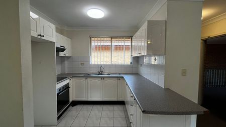 Home For Rent - Photo 5