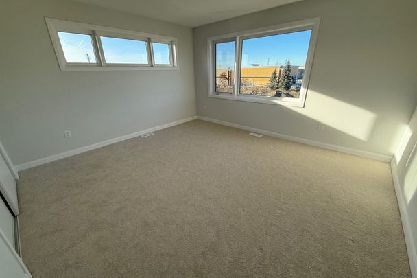 For Lease - 701 Glenroy Gilbert Drive Unit# #11, Barrhaven, Ontario - Photo 1