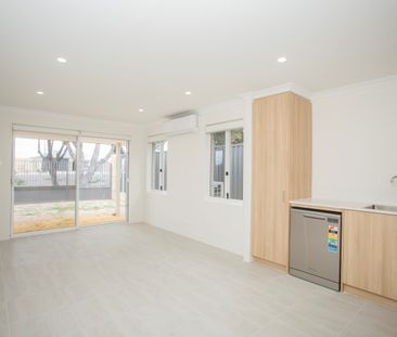 5b Sonoma Way, Madora Bay WA 6210 - Duplex For Rent | Domain - Photo 5