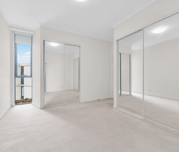 2 Bedroom modern apartment with study for lease - Photo 2