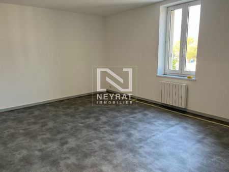 Location Appartement 3 pièces 71m² PIERRE DE BRESSE 71270 - Photo 3