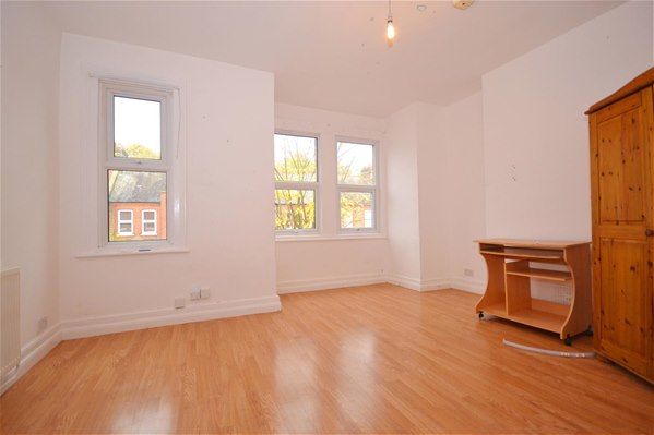 Carr Road, London - Photo 1