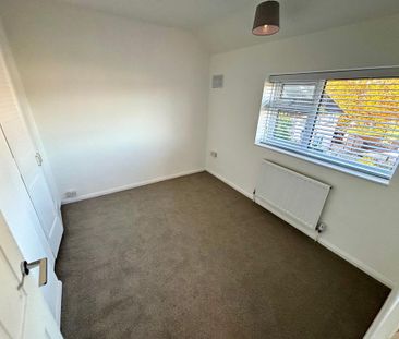 2 bedroom semi-detached house to rent - Photo 2