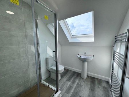 3 bedroom terraced house to rent - Photo 2