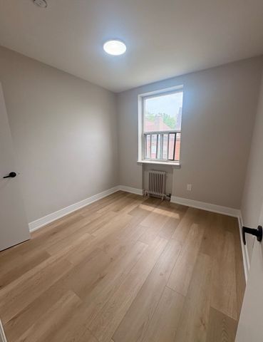 For Lease - 1689 Victoria Pk Avenue, Toronto, Ontario - Photo 2