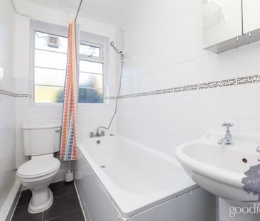 2 bedroom flat to rent, - Photo 5