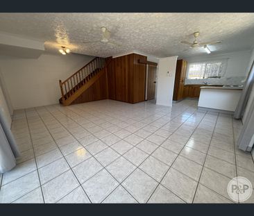 2/19 Mcqueen Street, Rosslea, Qld 4812 - Photo 6