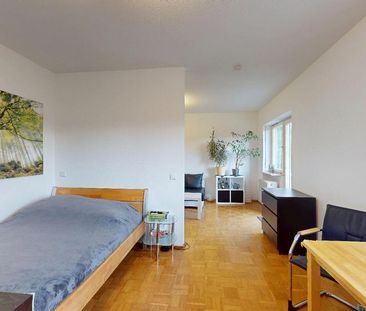 großzügige 3-Zimmer Wohnung mit Balkon, Gartenblick und Küche - Foto 1