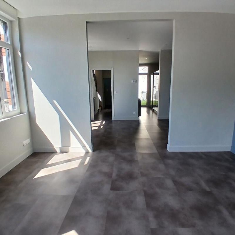 Location Maison 5 pièces 112m² LA MADELEINE 59110 - Photo 1