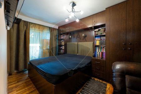 Apartament cu 3 camere de închiriat în zona Podgoria - Fotografie 2