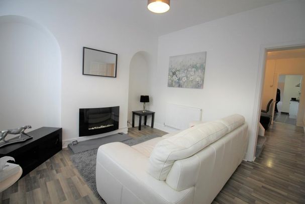 3 bedroom terraced house to rent - Photo 1