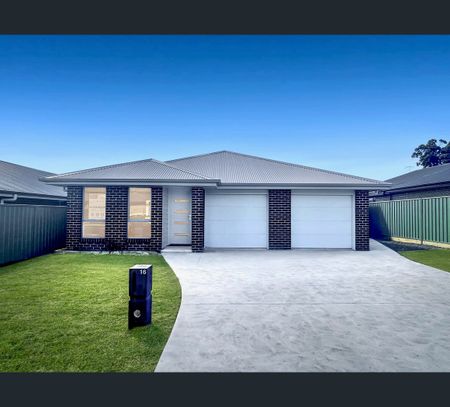 16 Vendetta Street, Nowra, NSW 2541 - Photo 2