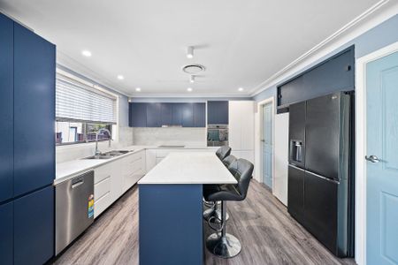 Spacious Family Home in Prime Location - Photo 2