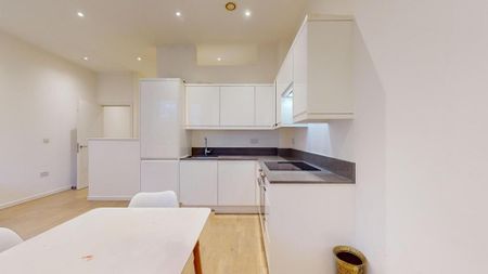 Studio to rent - Photo 3