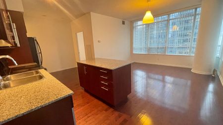 For Lease - 65 Bremner Boulevard Unit# 2205, Toronto, Ontario - Photo 4