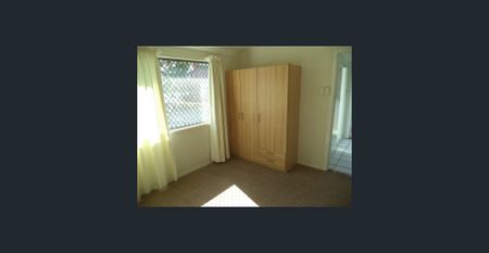 CLAYFIELD CENTRAL FRESH PAINT AND CARPET - Photo 4