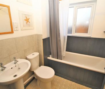 Lawsone Rise, High Wycombe - Photo 3