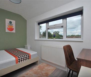 6 bedroom semi-detached house to rent - Photo 1