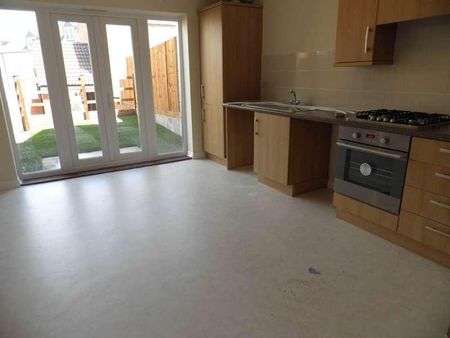 Slipps Close, Frome, Somerset, BA11 - Photo 5