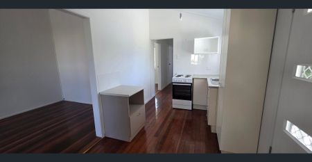 Well maintained 2 bedroom unit - Photo 5