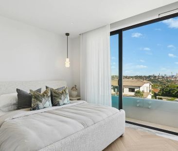 Brand New Designer Masterpiece With Rooftop Terrace And Exceptional Harbour Views - Photo 4