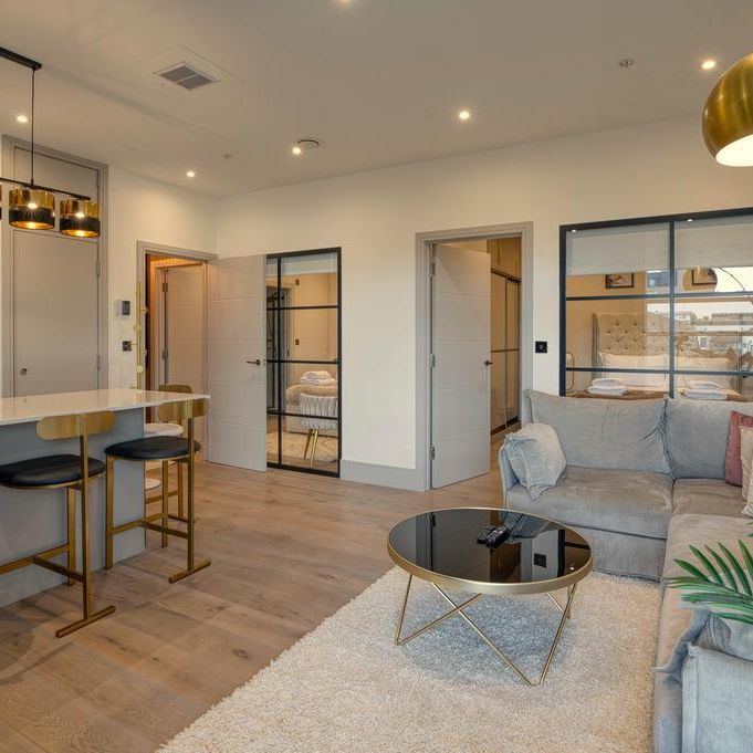 2 bedroom flat to rent - Photo 1