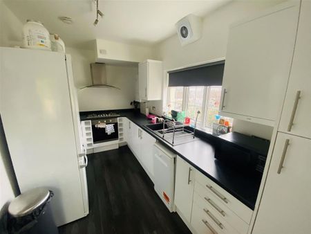 1 bedroom property to rent - Photo 4