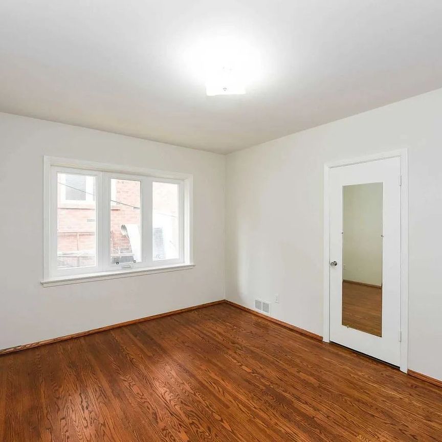 For Lease - 90 Centre Avenue, Toronto, Ontario - Photo 1