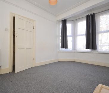 3 bedroom end of terrace house to rent - Photo 6