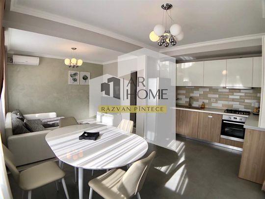 Vila de lux, 3 camere, curte proprie, zona Albert, Ploiesti - Photo 1