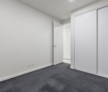 Ground Floor Apartment! - Photo 3