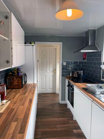 4 bedroom property to rent - Photo 3