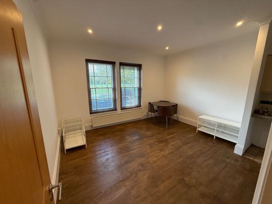 1 Bed Flat, Bridport Place, N1 - Photo 1