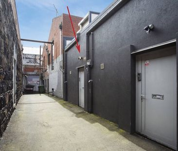 Location - Location - Photo 5