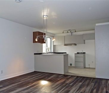 1 CH - 1 SDB - Longueuil - $1,600 /mo - Photo 2