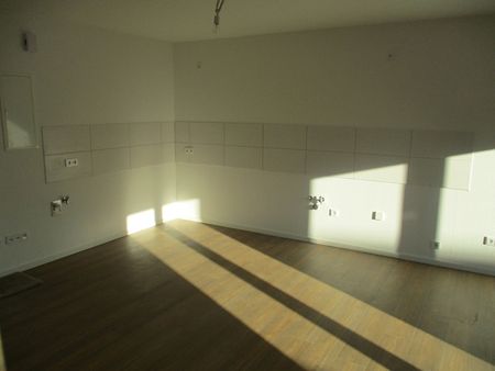 Moderne Erdgeschosswohnung mit Terrasse und Garten in zentraler Lage von Nienburg - Photo 4