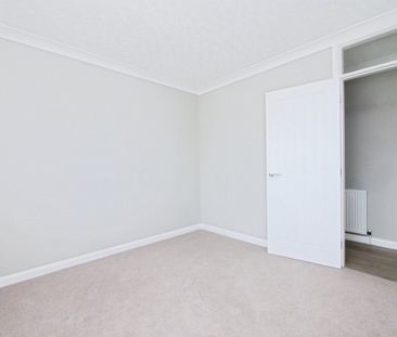 Woodleigh Close, Strensall, YORK - Photo 2