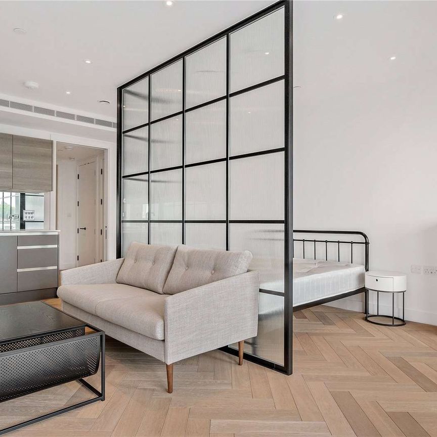 Furnished studio apartment positioned on the 3rd floor of HKR Hoxton. - Photo 1
