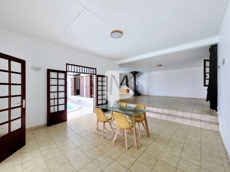 Location Maison 6 pièces 246m² CAYENNE 97300 - Photo 2
