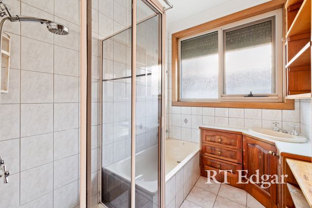 Thinking of selling? Contact our agent - Photo 1