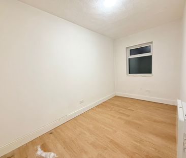 2 Bed Flat, Richmond Road, IG1 - Photo 4