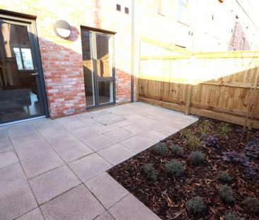 3 bedroom terraced house to rent - Photo 6