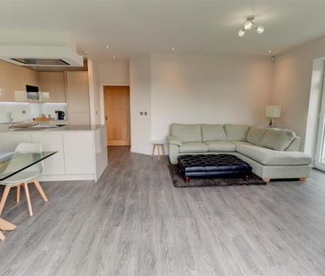 2 bedroom apartment to rent - Photo 2