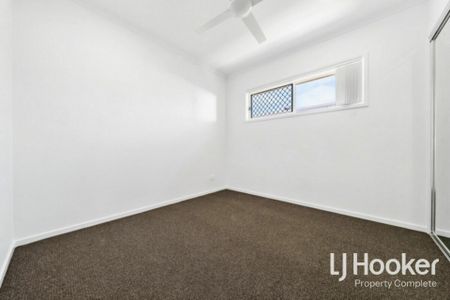 MALLEE POCKET LOCATION - TWO LIVING ZONES - GREAT SIZE YARD - Photo 2