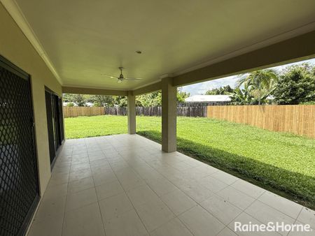 18 Spoonbill Close, Mossman, QLD 4873 - Photo 2